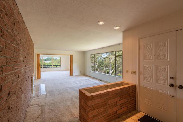 44 El Caminito Del Norte, Monterey CA: https://media.crmls.org/mediaz/cd27084c-be19-4df3-89d5-ceb7d001368e.jpg
