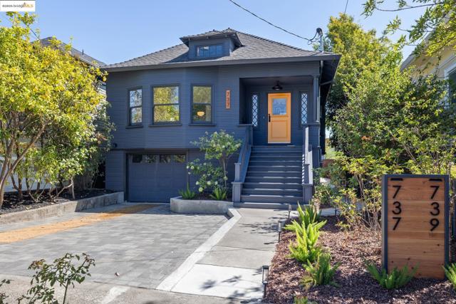737 61st St, Oakland CA: https://media.crmls.org/mediaz/cd27b0e4-5ea1-4149-b2fa-3f74ed2c2c8b.jpg