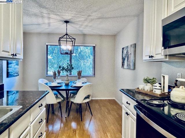 900 Cambridge Dr, Benicia CA: https://media.crmls.org/mediaz/cd2891dd-9545-49d9-b57c-8e6ec1af5545.jpg