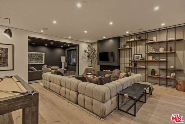 1632 Stradella Road, Los Angeles CA: https://media.crmls.org/mediaz/cd289a1e-0561-4430-9848-bb31a07bfb1d.jpg
