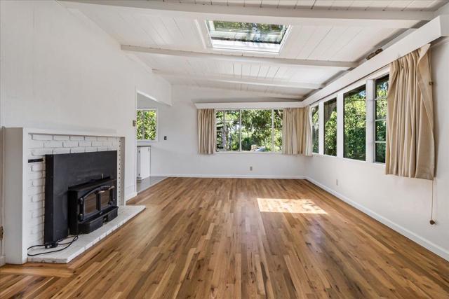 799 Lottie Street, Monterey CA: https://media.crmls.org/mediaz/cd28b85d-3d8a-4053-b5a5-73fa48c119d1.jpg