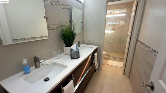 2270 Tamarisk Ct, Discovery Bay CA: https://media.crmls.org/mediaz/cd292bec-ae18-4cbe-8f4d-a27a134a718b.jpg