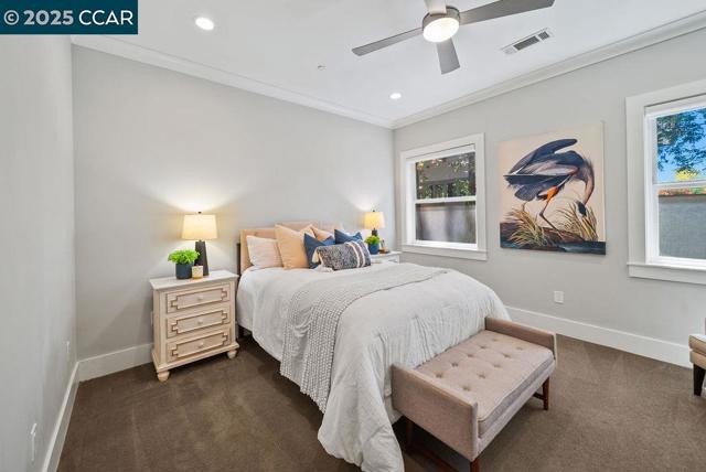 100 Alderwood Rd, Walnut Creek CA: https://media.crmls.org/mediaz/cd2970c1-37d7-42ae-89ef-815b3991e4c4.jpg