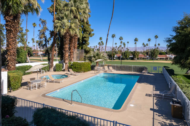 171 Avenida Las Palmas, Rancho Mirage CA: https://media.crmls.org/mediaz/cd2990f0-1f20-49cd-957e-b3dfa3f6ef7b.jpg