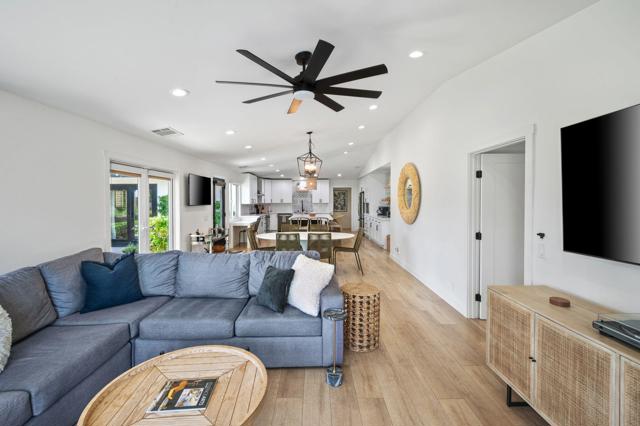 51485 Calle Guatemala, La Quinta CA: https://media.crmls.org/mediaz/cd29a07e-0b42-4297-933a-e42dc6d4736e.jpg
