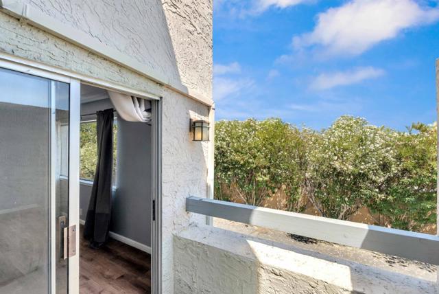 2265 Sun Glory Lane, San Jose CA: https://media.crmls.org/mediaz/cd2a4f91-608c-414a-9f42-aea2a455a649.jpg