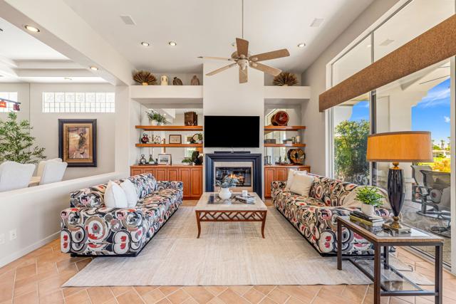 280 Tomahawk Drive, Palm Desert, CA 92211