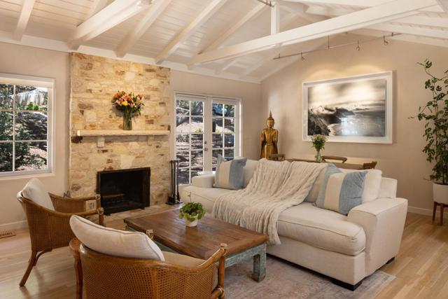 25524 Hatton Road, Carmel CA: https://media.crmls.org/mediaz/cd2b04ce-568c-47e1-a2b2-d4044f70f924.jpg