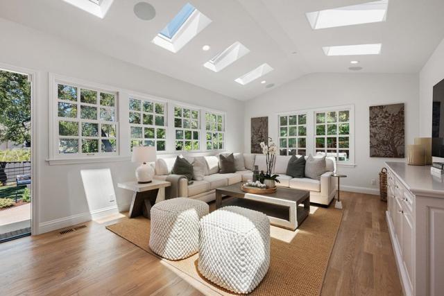 130 Stonehedge Road, Hillsborough CA: https://media.crmls.org/mediaz/cd2b1249-2106-4a91-9b2b-4975027d913c.jpg