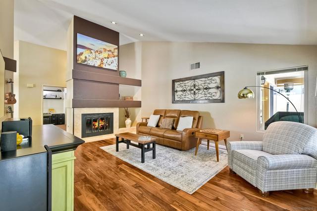 16504 Calle Pulido, San Diego CA: https://media.crmls.org/mediaz/cd2b2597-d878-488d-b019-5fd3d327069a.jpg