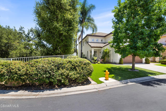 3206 Clarita Court, Thousand Oaks CA: https://media.crmls.org/mediaz/cd2bd258-4692-492c-bdb5-70274654cd7a.jpg