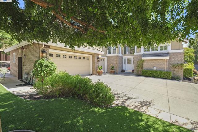 86 Candleston Place, Alamo CA: https://media.crmls.org/mediaz/cd2bf60e-2e33-4d58-9d98-1a8a2166ca10.jpg