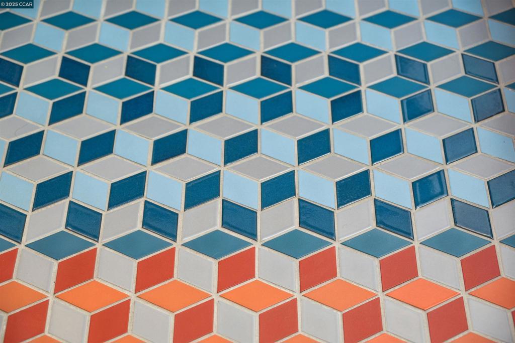 https://media.crmls.org/mediaz/cd2dd7c0-3be3-483f-ae15-e828dfcb4305.jpg?preset=X-Large
