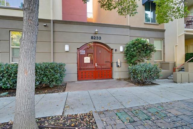 8233 Station Village Ln, San Diego CA: https://media.crmls.org/mediaz/cd2e42d1-ef1b-4cbc-a0bf-79ea2aa898a6.jpg