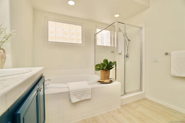 817 Kalpati Circle, Carlsbad CA: https://media.crmls.org/mediaz/cd2f6d44-26ee-4e91-b1e9-4d67b0ddab4e.jpg