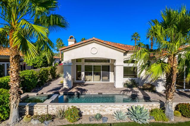443 Tomahawk Drive, Palm Desert CA: https://media.crmls.org/mediaz/cd313474-013b-4442-a48b-34f0a5bd90c3.jpg