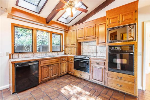 5824 Arboretum Drive, Los Altos CA: https://media.crmls.org/mediaz/cd324787-31d7-4d28-9daf-8a5a6d5f4acd.jpg
