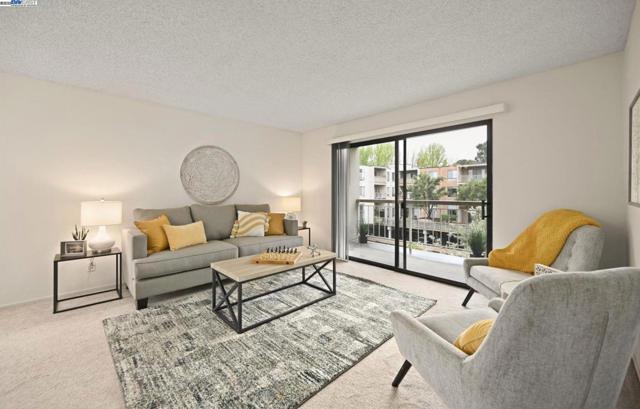 420 N Civic Dr., Walnut Creek CA: https://media.crmls.org/mediaz/cd32ffb2-2acd-491d-8ff5-e16afbd72656.jpg