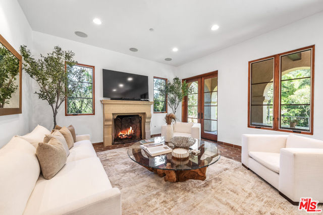 5850 Lapworth Drive, Agoura Hills CA: https://media.crmls.org/mediaz/cd335780-4ab3-452c-a364-628bc4be8103.jpg