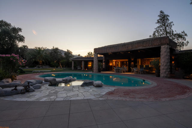 73297 Grapevine Street, Palm Desert CA: https://media.crmls.org/mediaz/cd33b61a-fc0f-45b9-bad0-ee3db8e23a75.jpg