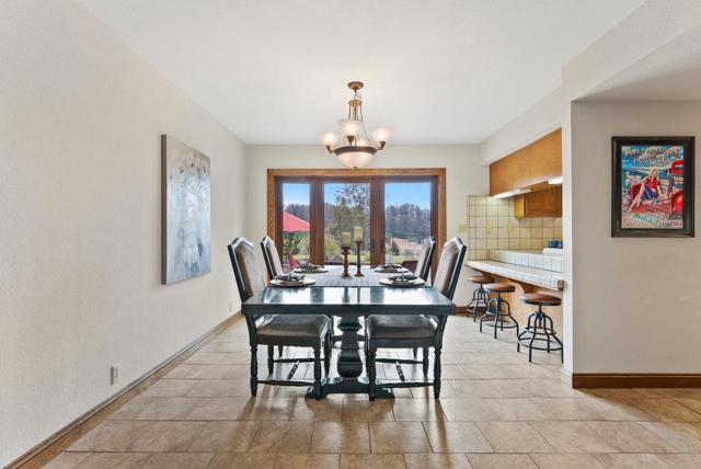 17529 Cross Road, Salinas CA: https://media.crmls.org/mediaz/cd33bbdb-1a87-4323-8397-1971823d2c94.jpg