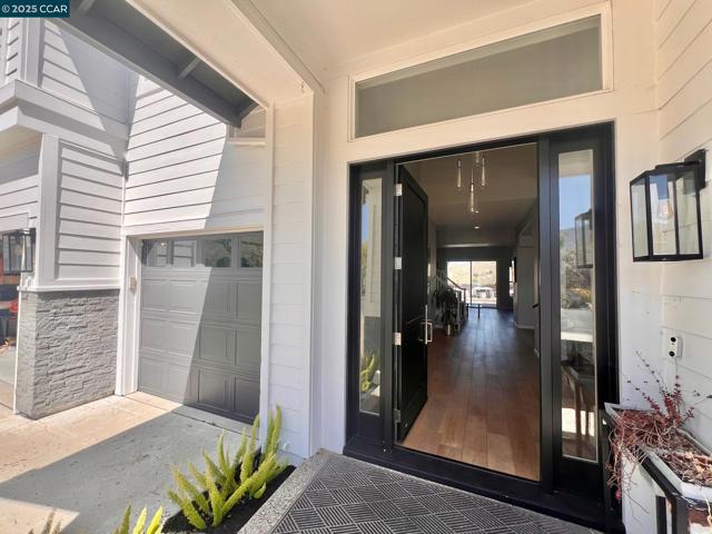 1161 Torrey Pines Place, Clayton CA: https://media.crmls.org/mediaz/cd33e4da-6c80-4623-aff5-d442ca8d032f.jpg