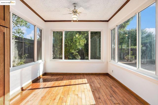 1916 Gamay DR, Oakley CA: https://media.crmls.org/mediaz/cd35df53-012d-44e5-bff1-983878fae376.jpg