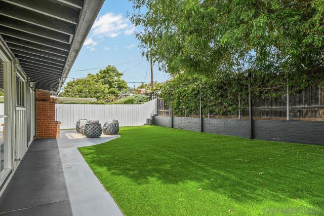 6373 Lake Albano Ave, San Diego CA: https://media.crmls.org/mediaz/cd370579-bbff-4a64-9dbf-1858de41f75a.jpg