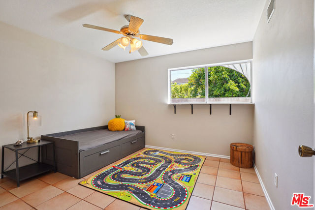 19730 Hatton Street, Winnetka CA: https://media.crmls.org/mediaz/cd3861c1-080e-4327-abc0-8b2868fa08e9.jpg
