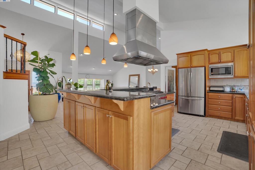 MLS #41104675 img 12