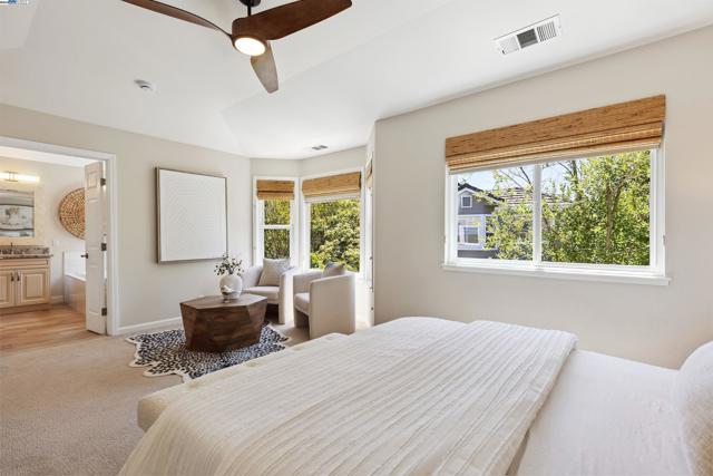 1687 Silverwood Ct, Danville CA: https://media.crmls.org/mediaz/cd3b137f-929c-47b9-b177-e456577dcfed.jpg