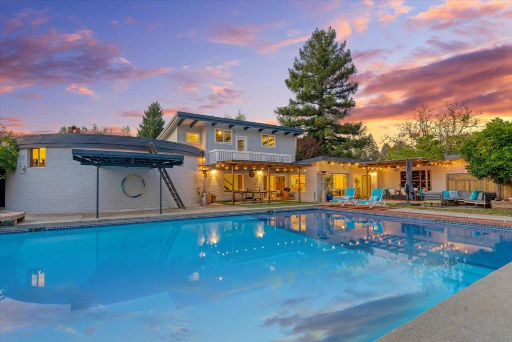 368 Green Valley Road