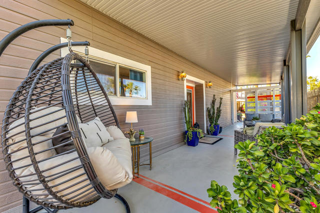 527 Jade Lane, Palm Springs CA: https://media.crmls.org/mediaz/cd3d2600-ffc2-40f2-add5-a65fa9dbcc6f.jpg