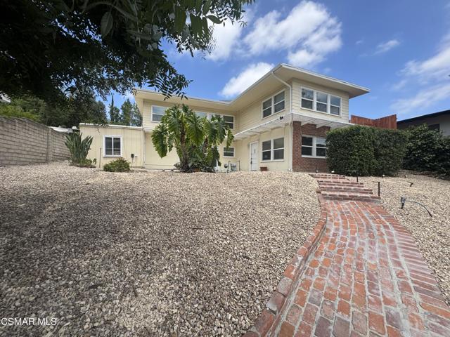 22319 Macfarlane Drive, Woodland Hills CA: https://media.crmls.org/mediaz/cd3e1181-dfc6-44e3-a4a2-4bce40daca46.jpg