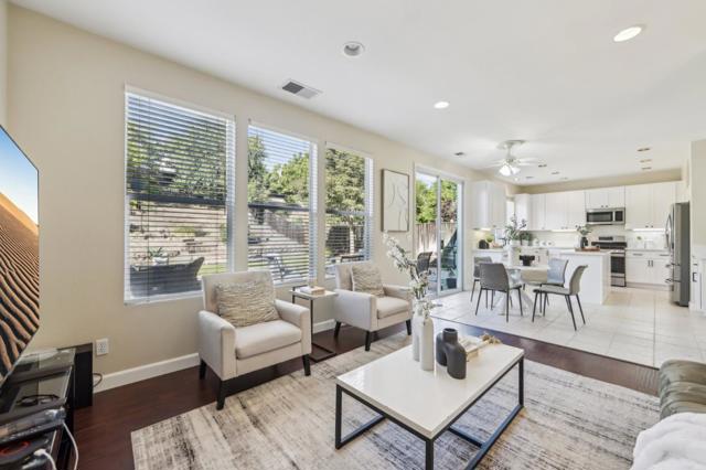 743 Promenade Lane, San Jose CA: https://media.crmls.org/mediaz/cd40620b-c92b-4852-977d-378c7bbffbf1.jpg