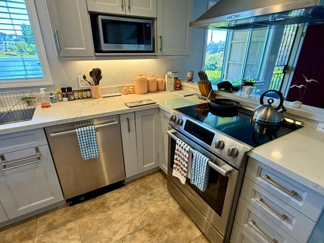 1576 Marina Court, San Mateo CA: https://media.crmls.org/mediaz/cd408e2b-a00c-4d73-a455-b208fb1e9773.jpg