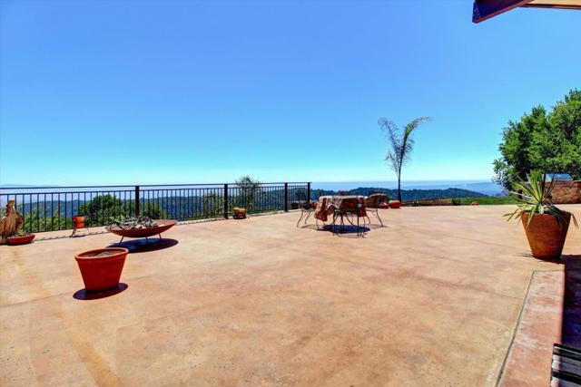 30005 Summit Road, Los Gatos CA: https://media.crmls.org/mediaz/cd40cfc0-3d0b-4f38-9887-67268d6911a9.jpg