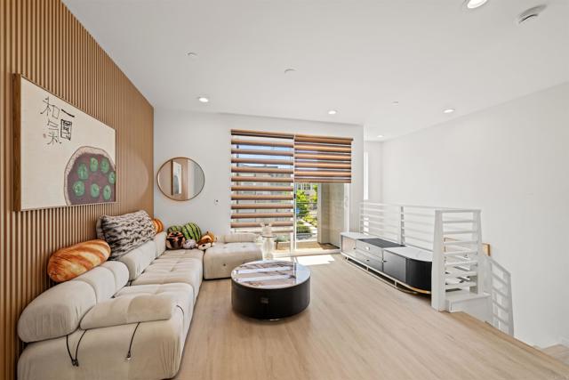 10422 Adamson Way, San Diego CA: https://media.crmls.org/mediaz/cd411ca0-c6e9-4fac-a07f-4928bd4c447e.jpg