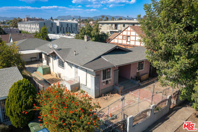 241 Park View Street, Los Angeles, California 90026, ,Multi-Family,For Sale,Park View,24451563