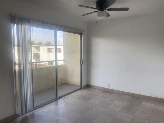 Detail Gallery Image 2 of 15 For 390 E Madison #E,  El Cajon,  CA 92020 - 2 Beds | 1/1 Baths