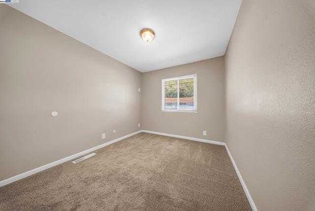 4446 Seminole Way, Pleasanton CA: https://media.crmls.org/mediaz/cd42b183-7a44-4eb0-94be-3a235a68c6dd.jpg