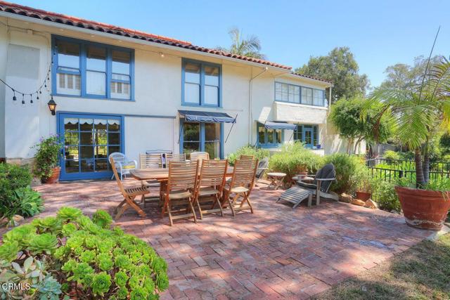 2607 Puesta Del Sol, Santa Barbara CA: https://media.crmls.org/mediaz/cd44064f-30dc-4894-99f1-6cf819175a8b.jpg