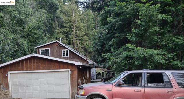 2950 Bear Canyon RD, Los Gatos CA: https://media.crmls.org/mediaz/cd44c7d9-3d72-4cee-a6af-c7812f702e0d.jpg