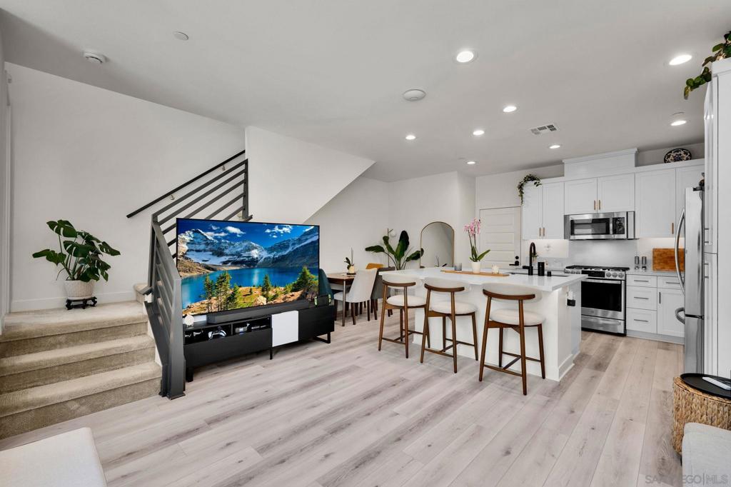 9161 Hala Way - photo 6