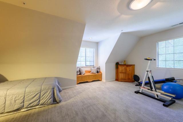 585 Bethany Drive, Scotts Valley CA: https://media.crmls.org/mediaz/cd46ee90-4cdc-478a-b49a-a77797a79e4e.jpg