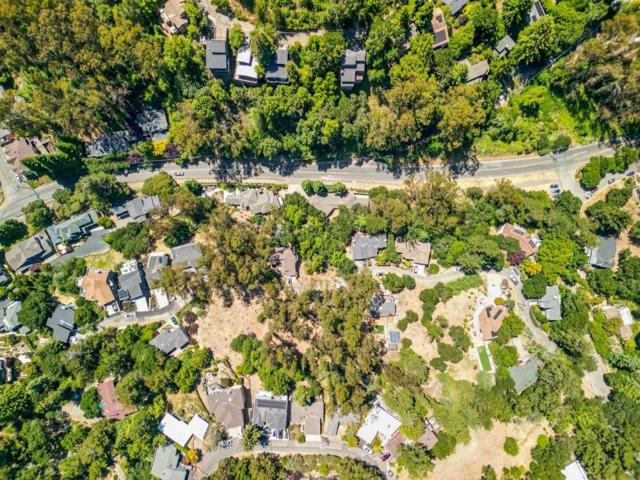 7220 Woodrow Drive, Oakland CA: https://media.crmls.org/mediaz/cd4781ee-c391-4d6c-be2b-9885adc7d99c.jpg