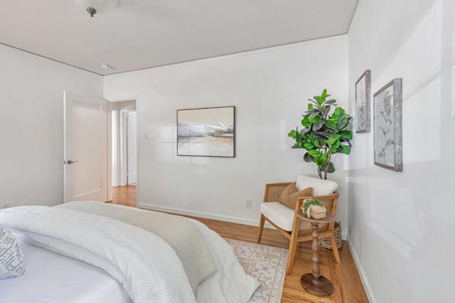 25 Overlake Court, Oakland CA: https://media.crmls.org/mediaz/cd47e34e-dd84-4d3b-a62c-ff93bd32a2bb.jpg