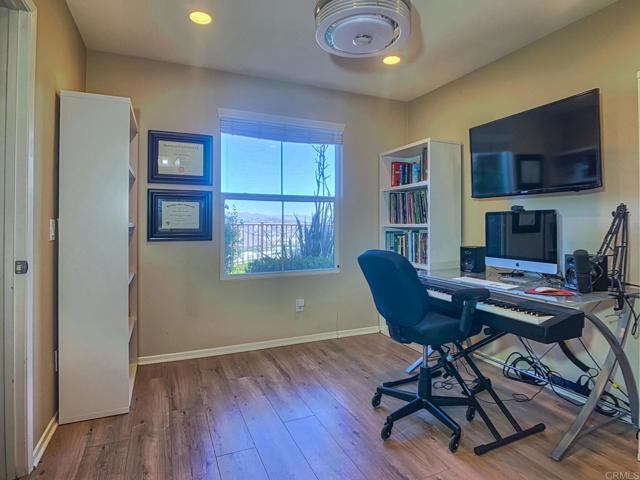 1710 Montilla, Santee CA: https://media.crmls.org/mediaz/cd491ab6-c67b-4778-b238-6139fe797182.jpg