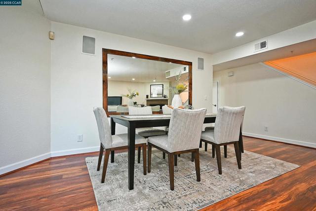 3279 Mt Diablo Court, Lafayette CA: https://media.crmls.org/mediaz/cd497b3e-f98d-4084-9ab7-c6da3d472343.jpg