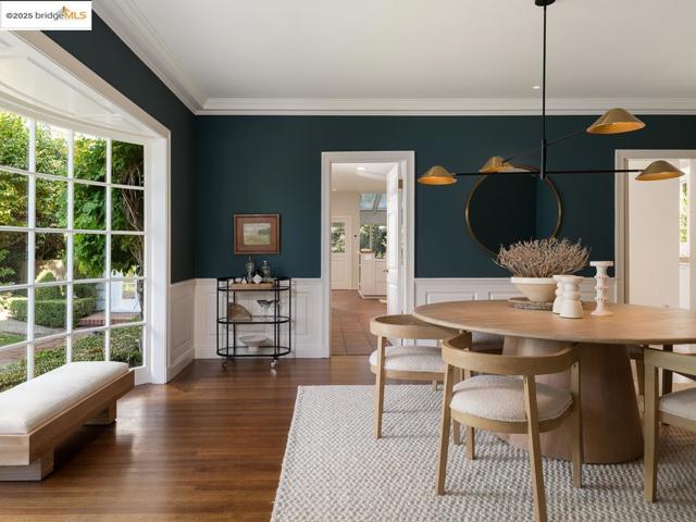 120 Hazel Ln, Piedmont CA: https://media.crmls.org/mediaz/cd49c9cc-d75c-47cf-81aa-df51193d0067.jpg
